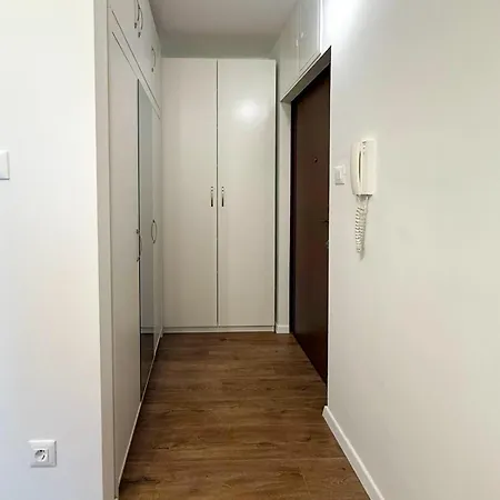 Angie&dee Apartment Split